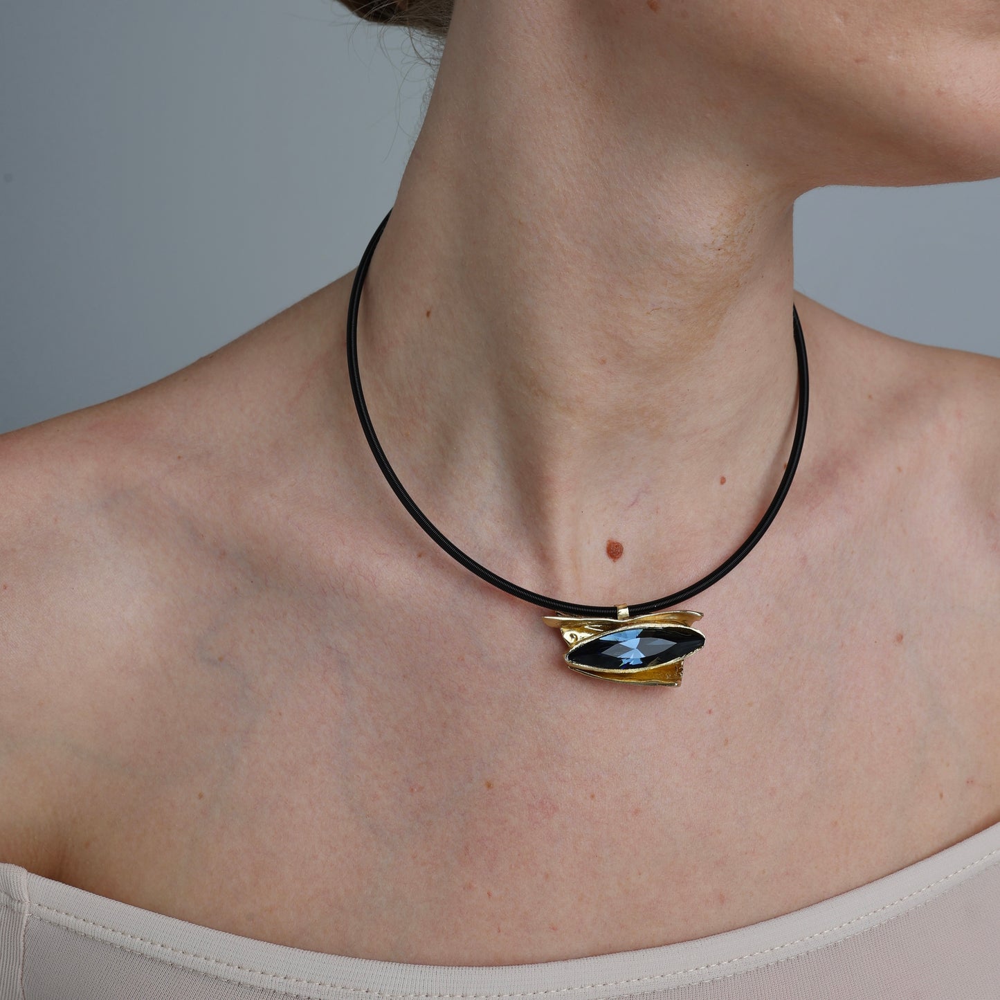 Kalliope. Women's Ancient Greek Jewelry. Dazzle Necklace.